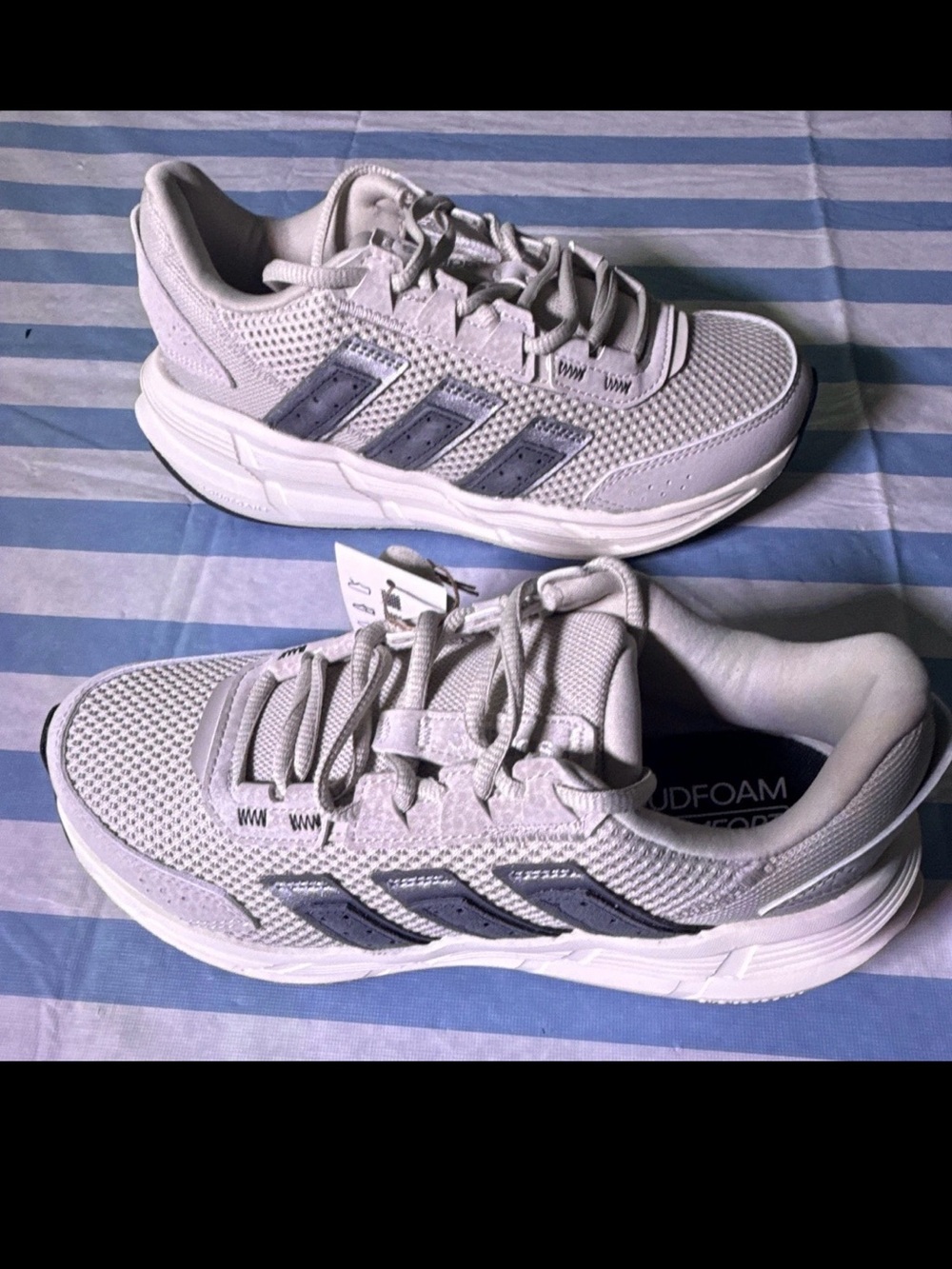 Adidas Astrastar Running Shoes Grey Women 6 Unisex Casual Sneakers JQ6077